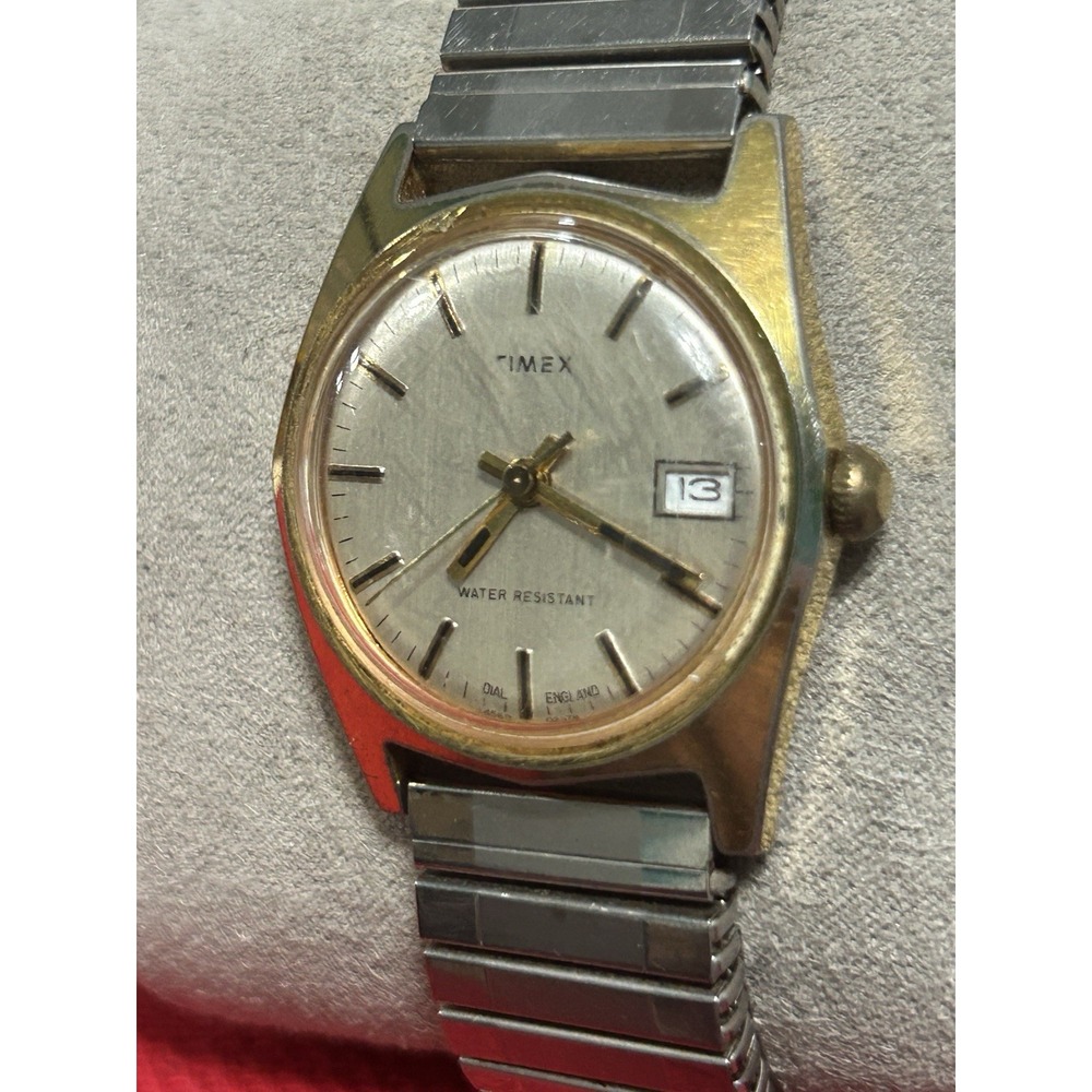 Vintage 1980s Timex Mens Watch Dial England Date Gold Tone Tested Runs READ!